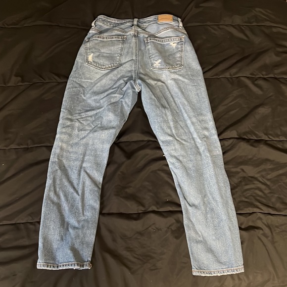 American Eagle Mom Jean - Picture 2 of 4